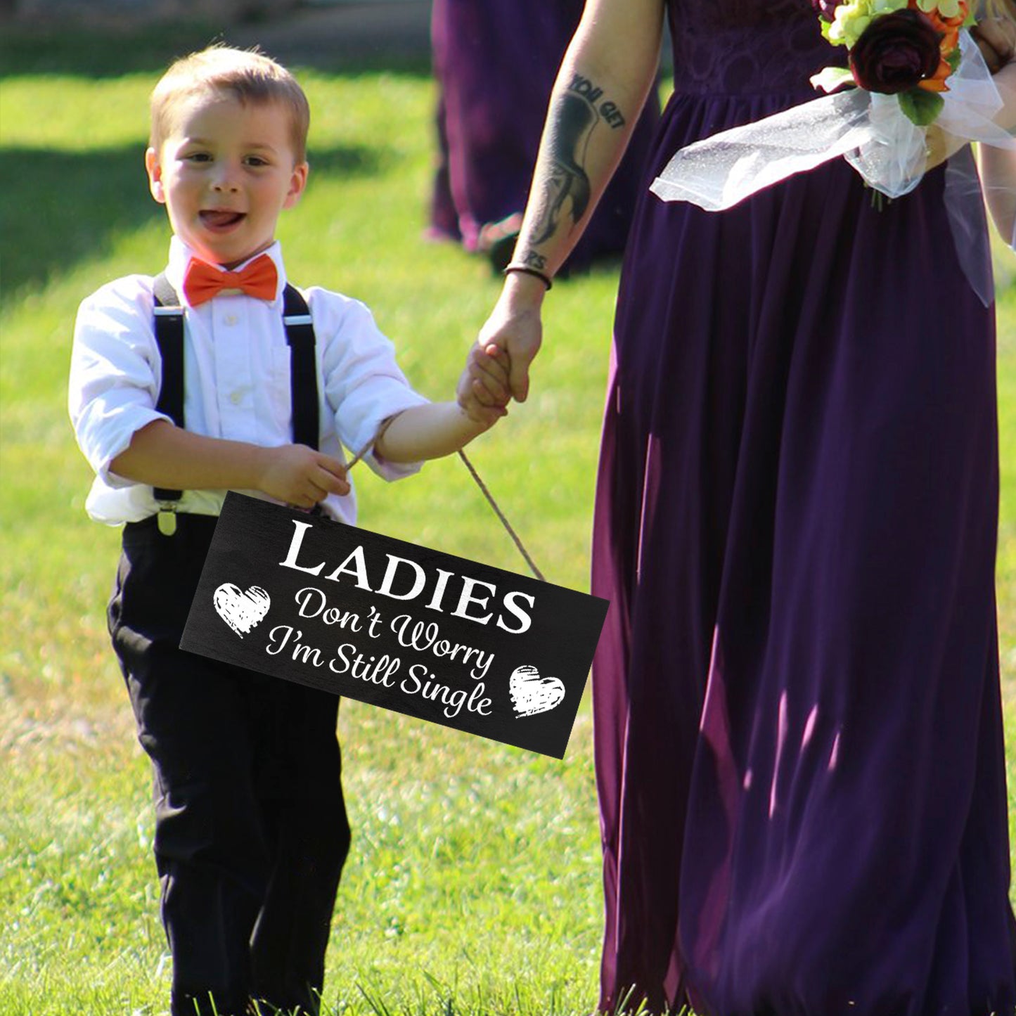 JennyGems Funny Wedding Signs for Ring Bearer Ladies Don't Worry I'm Still Single Ring Bearer Signs for Wedding Decor, Wedding Decorations Ring Bearer Wedding Sign, Wedding Ceremony Decorations