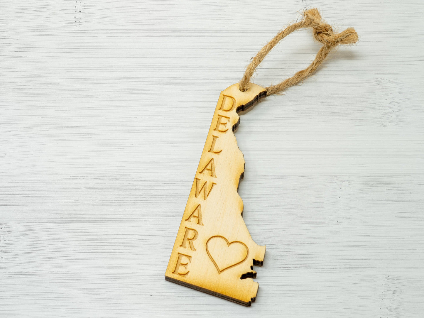 Delaware State Wooden Ornament: Laser Cut Christmas Decor