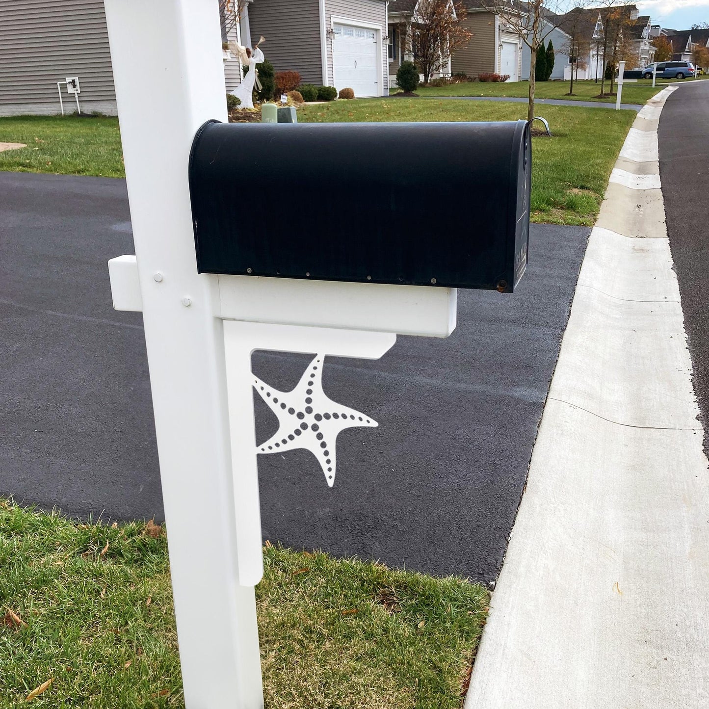 Starfish Mailbox Bracket: Weather Resistant PVC Beach House Decor