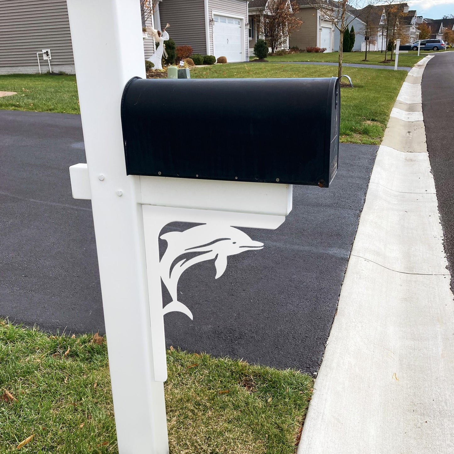 Dolphin Mailbox Bracket: Weatherproof PVC Porch Decor