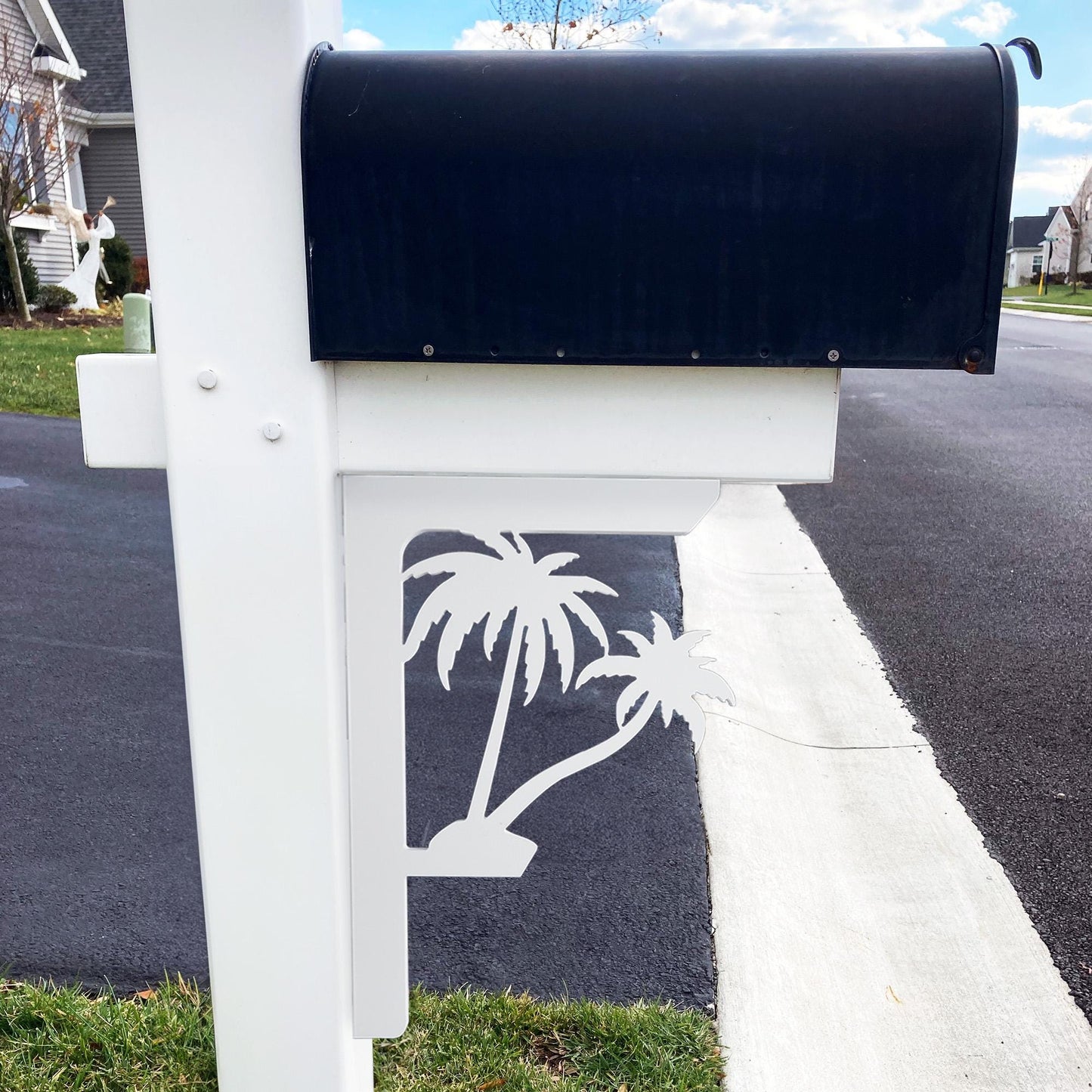Palm Tree Mailbox Bracket: Weatherproof PVC Porch Decor
