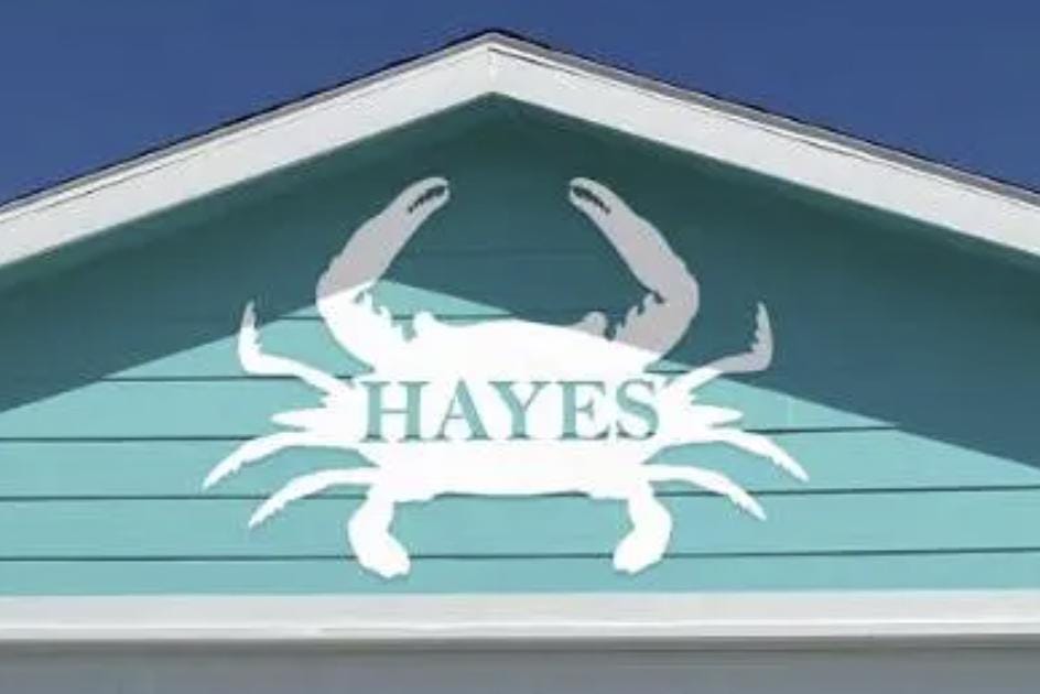 Custom Crab Beach House Sign: Personalized Coastal PVC Art, 3ft