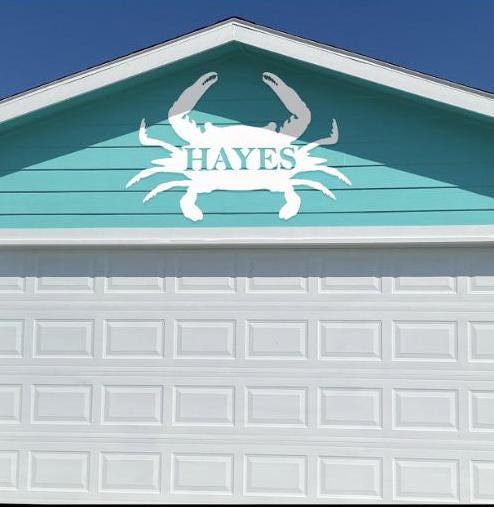 Custom Crab Beach House Sign: Personalized Coastal PVC Art, 3ft