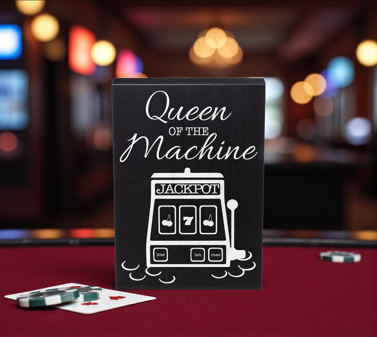 Queen of the Machine, Casino and Slot Machine Keepsake Decoration for Casino Lovers