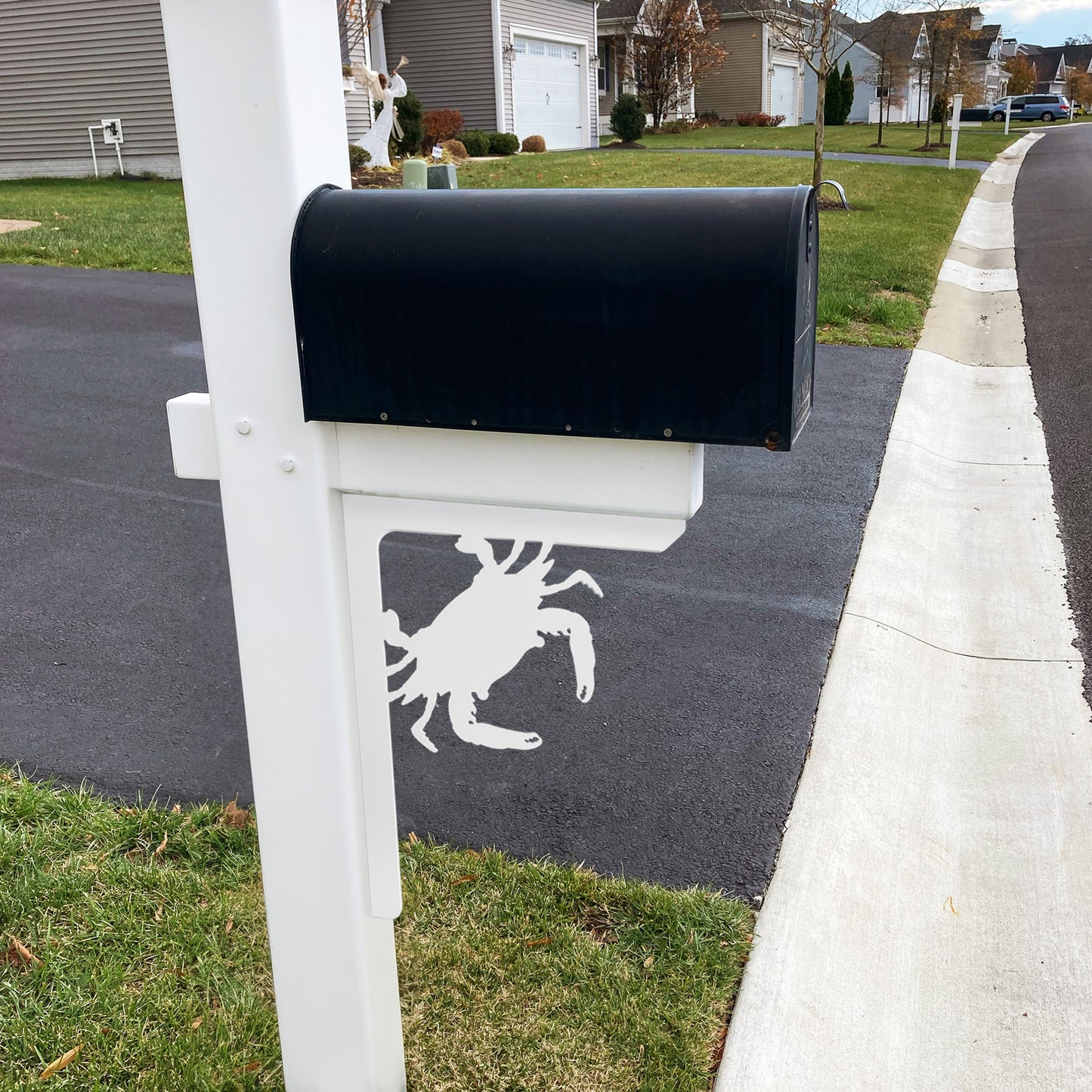 JennyGems Crab Mailbox Decorative Bracket, Porch Decor, Beach Coastal, 21 Inch